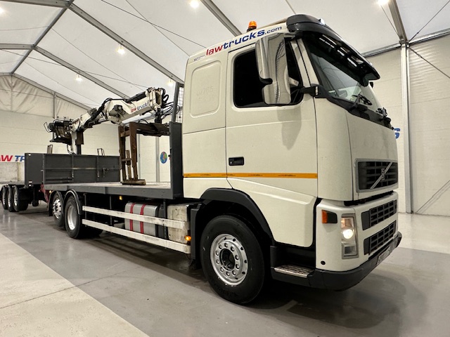 Volvo FH 440 6×2 Rear Lift Brick Grab Drawbar