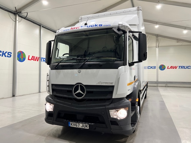 Mercedes Actros 1824 4×2 Sleeper Cab Box Van