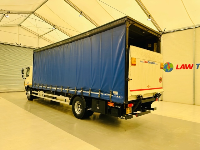 DAF CF65 250 Sleeper Cab Curtainsider