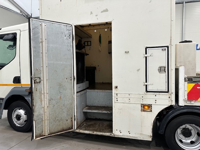 DAF LF45 140 4×2 Mobile Workshop Compressor
