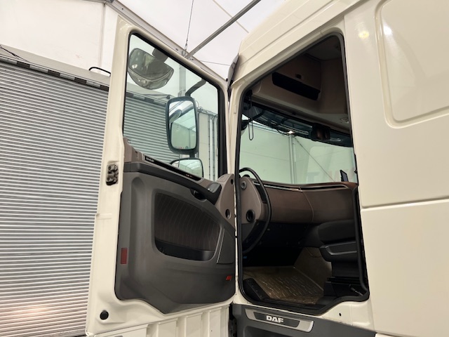 DAF XF 480 6×2 Midlift Tractor Unit