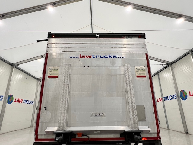 Mercedes Actros 1824 Day Cab Curtainsider