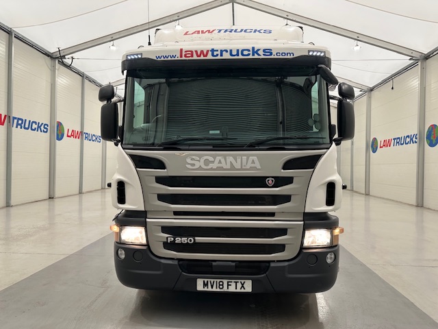 Scania P250 4×2 Sleeper Cab Curtainsider