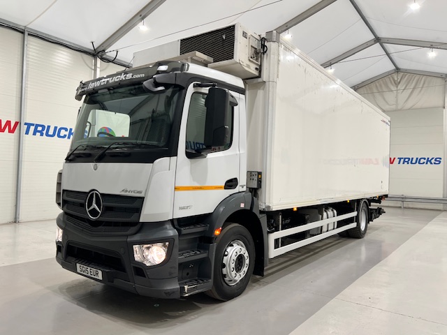 Mercedes Antos 1827 Day Cab Fridge Box