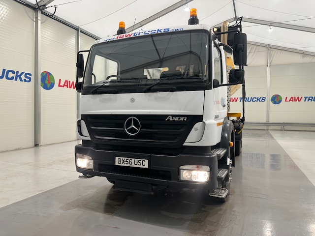 Mercedes Axor 2628 6×4 Day Cab Hookloader Gritter