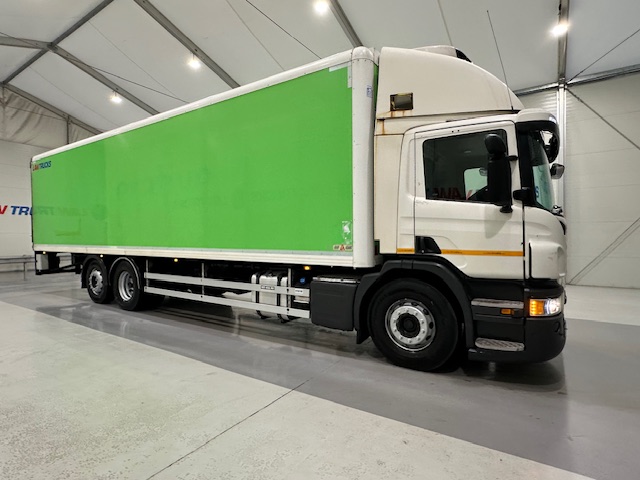 Scania P280 6×2 Rear Lift Day Cab Fridge Box