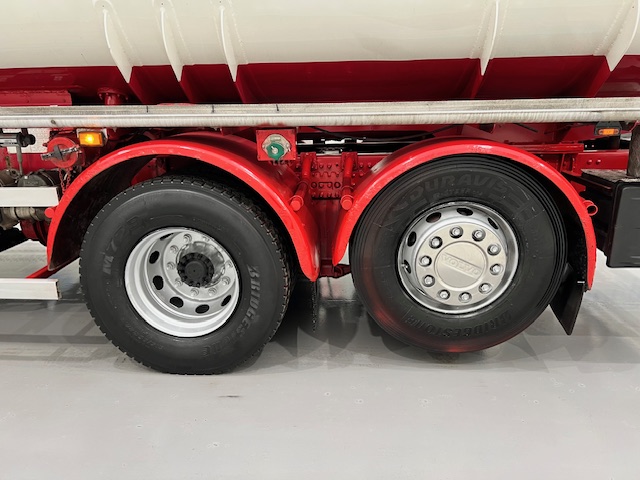 Volvo FM 300 6×2 20,000 Litre Fuel Tanker