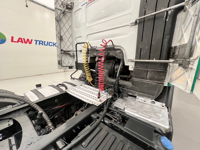 Renault Premium 460 6×2 Midlift Tractor Unit