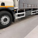 DAF CF75 310 Rear Lift Sleeper Cab Curtainsider - thumbnail