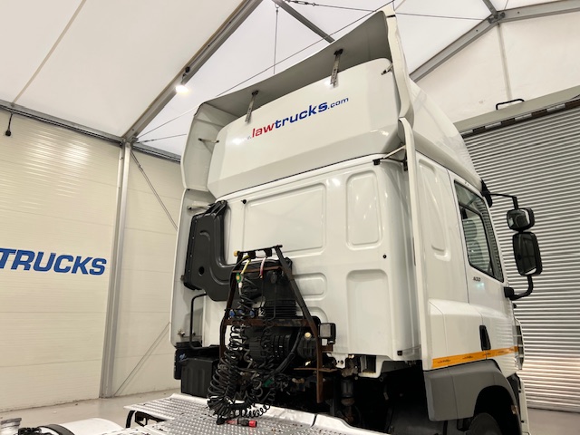 DAF CF 400 4×2 Sleeper Cab Tractor Unit