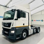 MAN TGX 26.440 6×2 Midlift Tractor Unit - thumbnail