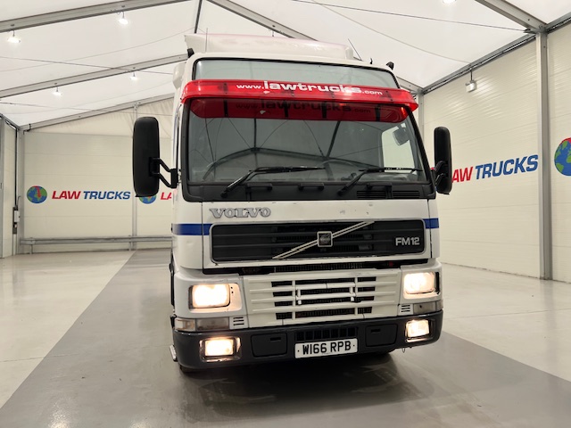 Volvo FM12 380 6×2 Midlift Tractor Unit Manual