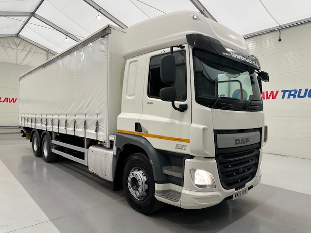 DAF CF 330 6×2 10 Tyre Sleeper Cab Curtainsider