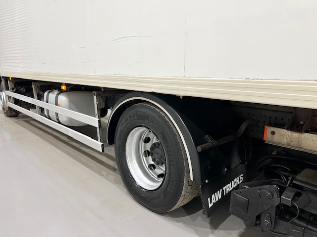 Mercedes Antos 1827 Day Cab Fridge Box