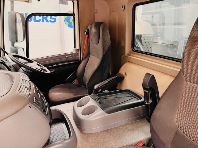 DAF CF 400 8×4 Day Cab Tipper