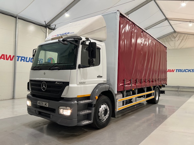 Mercedes Axor 1824 Day Cab Curtainsider