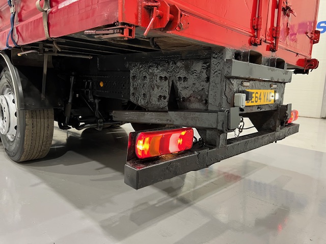 Mercedes Actros 2533 6×2 Sleeper Cab Curtainsider