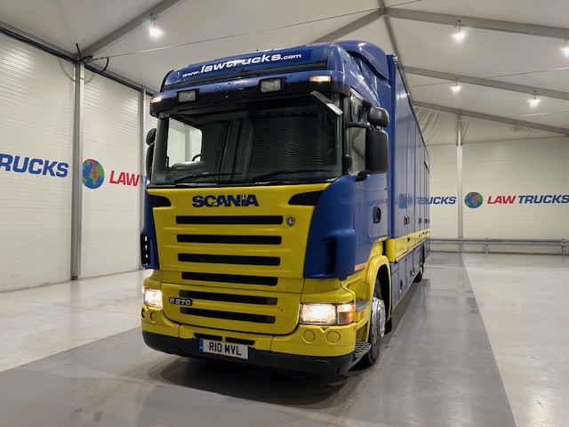 Scania R270 4×2 Sleeper Cab Box Van Manual