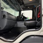Scania P400 8×4 Sleeper Cab Tipper Manual - thumbnail