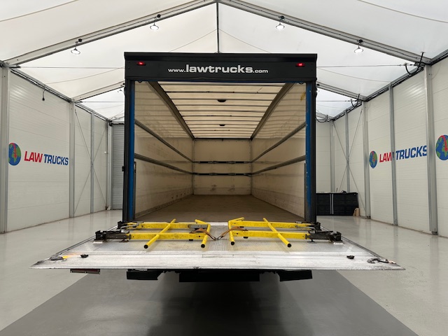 Mercedes Actros 1824 4×2 Day Cab Box Van