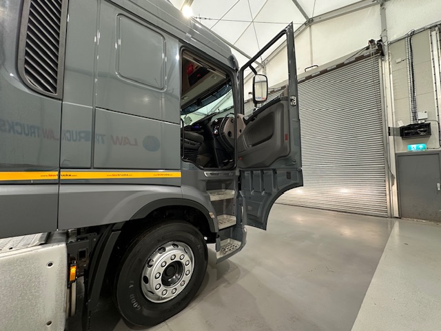 DAF XF 480 6×2 Midlift Tractor Unit