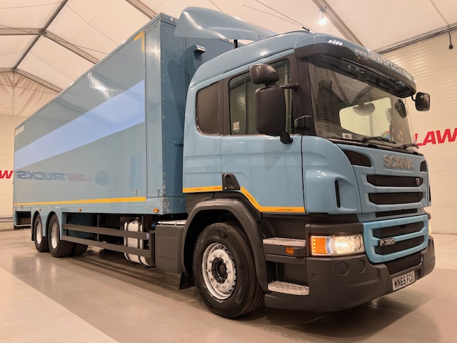 Scania P320 6×2 10 Tyre Rear Lift Insulated Box Van