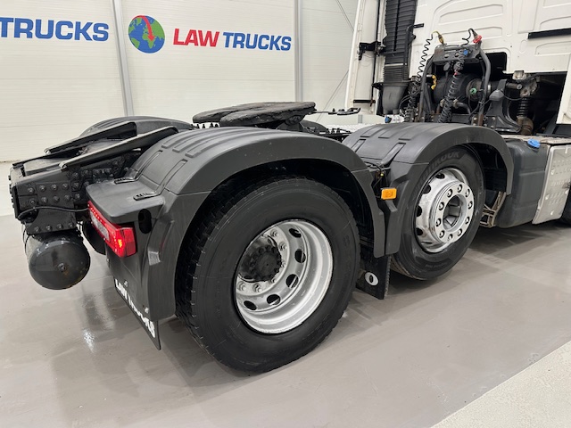 Volvo FH 500 Euro 5 6×2 Midlift Tractor Unit