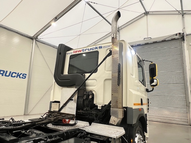 DAF CF85 360 6×2 Midlift Tractor Unit