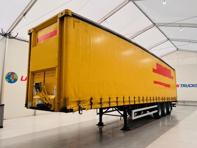 Don Bur Tri Axle Curtainsider Trailer