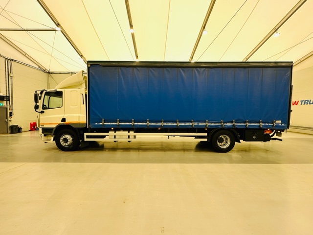 DAF CF65 250 Sleeper Cab Curtainsider