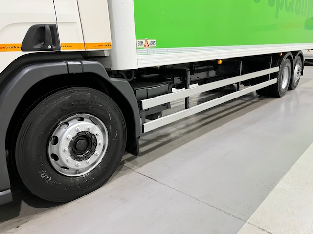 Scania P280 6×2 Rear Lift Day Cab Fridge Box Manual
