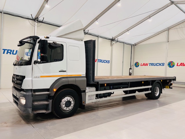 Mercedes Axor 1824 Sleeper Cab Flatbed