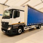 Mercedes Actros 1830 Sleeper Cab Curtainsider - thumbnail
