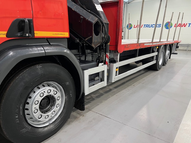 Scania P280 6×2 Rear Lift Flatbed with Crane