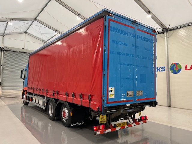 Mercedes Actros 2530 6×2 Sleeper Cab Curtainsider
