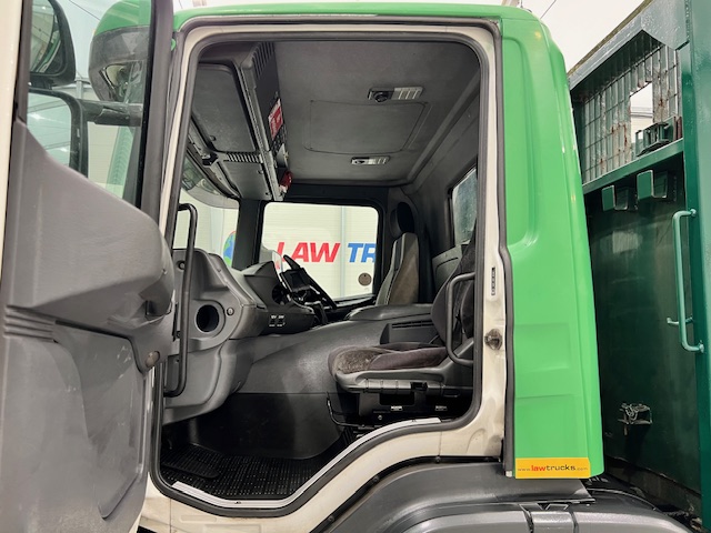 Scania P94 260 6×2 10 Tyre Flatbed Manual