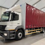Mercedes Axor 1824 Day Cab Curtainsider - thumbnail