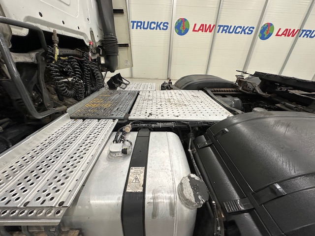 Mercedes Actros 2545 6×2 Midlift Tractor Unit