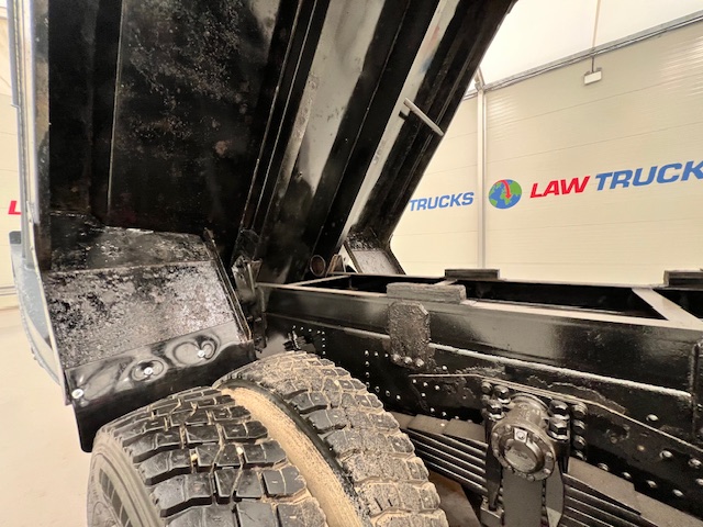 DAF CF 400 8×4 Day Cab Steel Tipper Grab