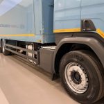 Scania P320 6×2 10 Tyre Rear Lift Insulated Box Van - thumbnail
