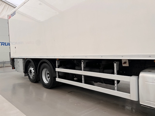 DAF CF 290 6×2 Rear Steer Fridge Box