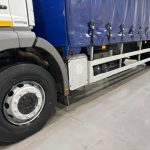 Mercedes 1824 4×2 Day Cab Curtainsider - thumbnail