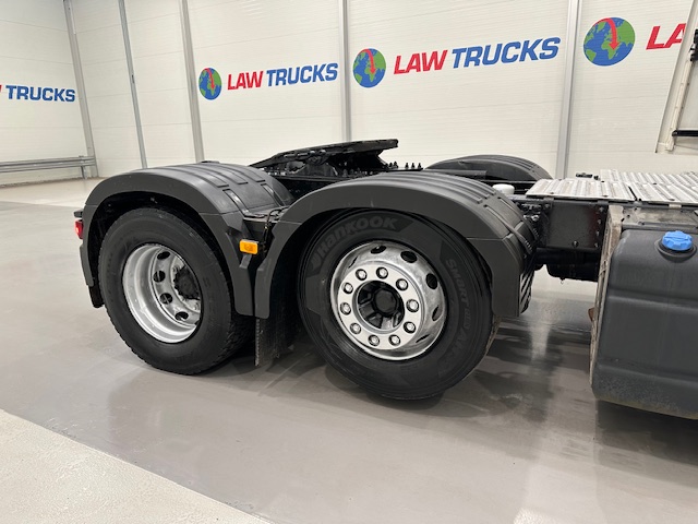 Volvo FH 500 Euro 5 6×2 Midlift Tractor Unit