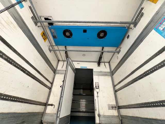 Mercedes Axor 1824 Day Cab Box Van