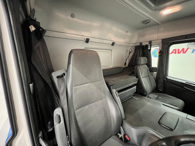 Scania P250 4×2 Sleeper Cab Fridge Box