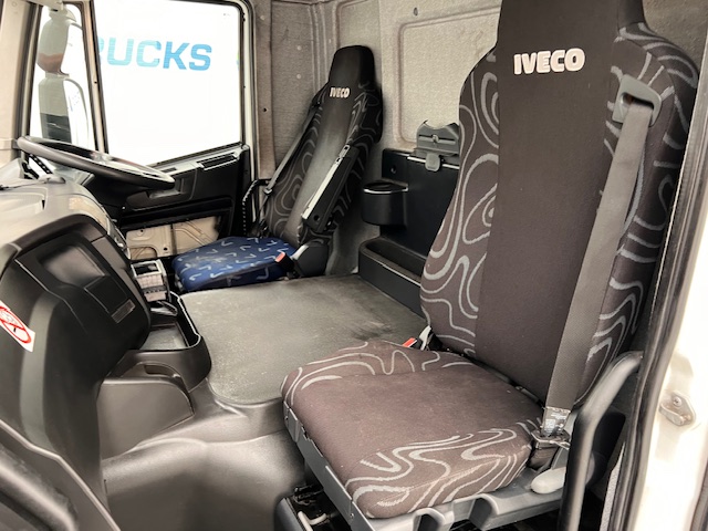 Iveco Stralis 310 AT 6×2 Box Van