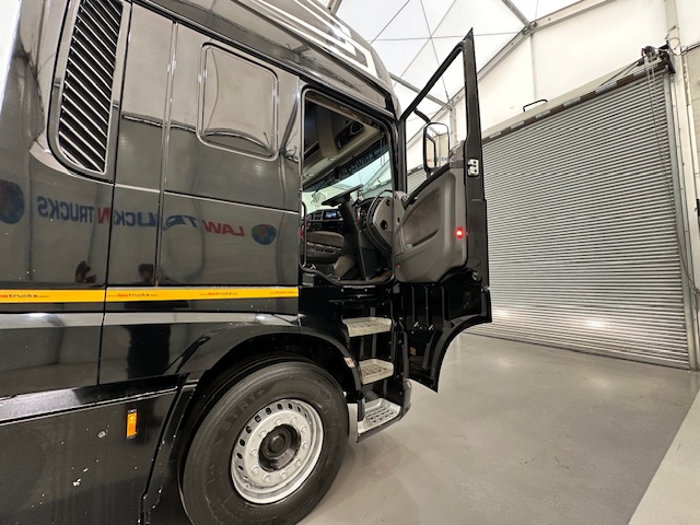 DAF XF 510 6×2 Midlift Tractor Unit