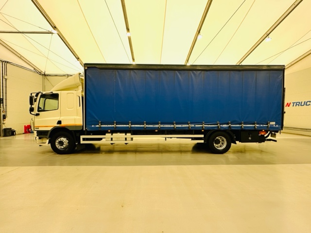 DAF CF65 250 Sleeper Cab Curtainsider