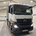 Mercedes Actros 2530 6×2 Sleeper Cab Curtainsider - thumbnail
