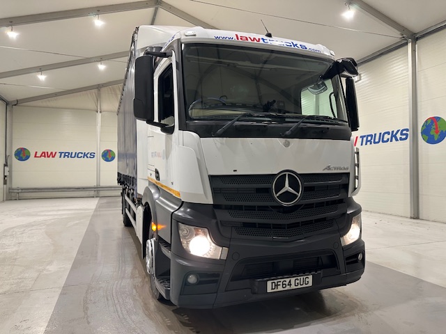 Mercedes Actros 2530 6×2 Sleeper Cab Curtainsider